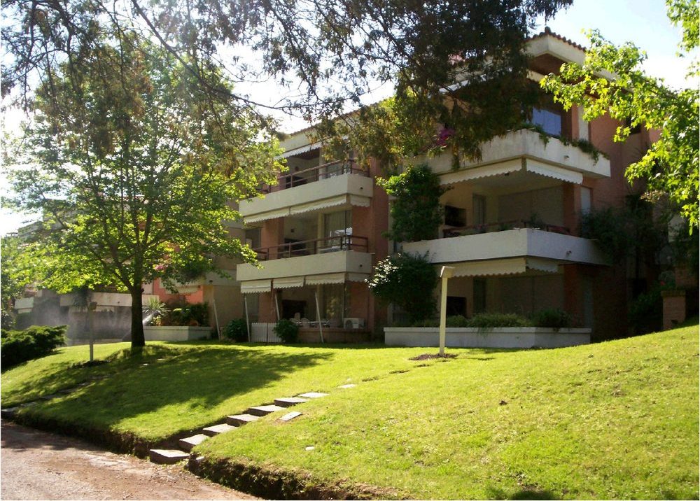 Facade of Complex La Loma — Playa Mansa, Punta del Este