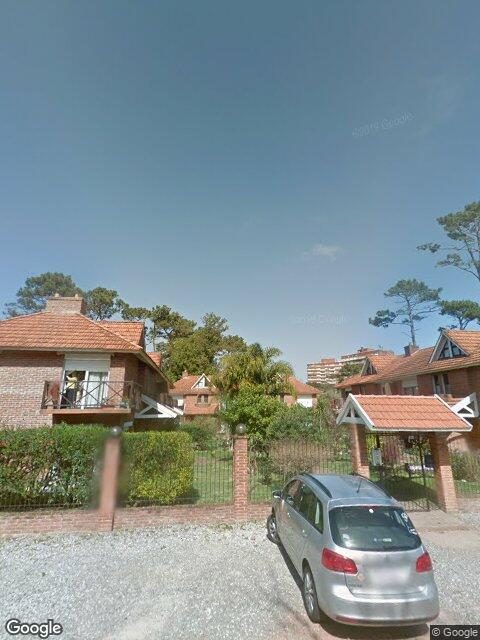 Fachada de Conjunto Presidencial — Av. Roosevelt, Punta del Este