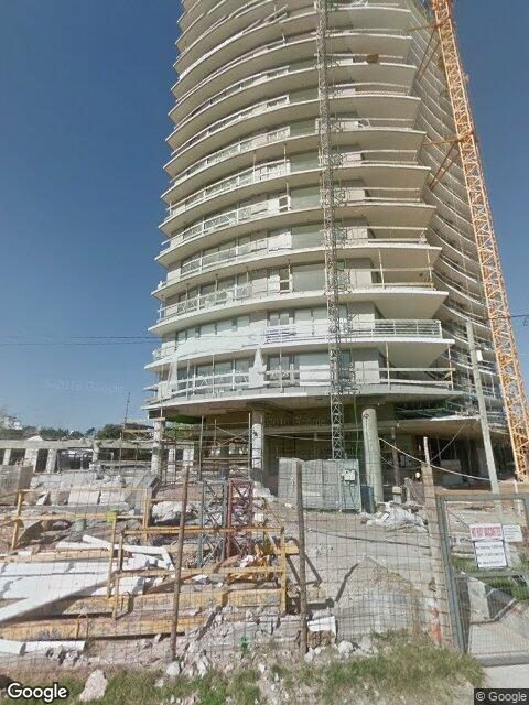 Fachada de Edificio Alexander Boulevard — Playa Mansa, Punta del Este