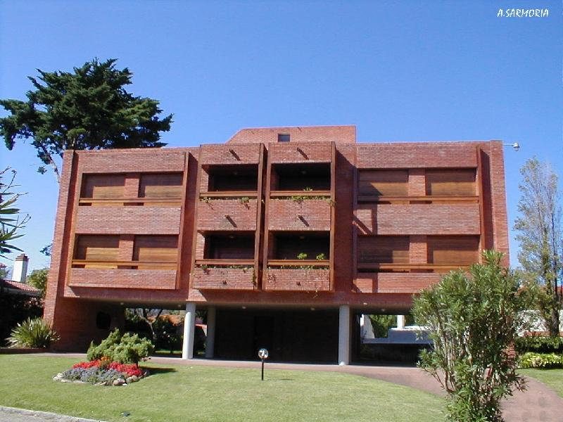 Facade of Apeninos — Playa Mansa, Punta del Este