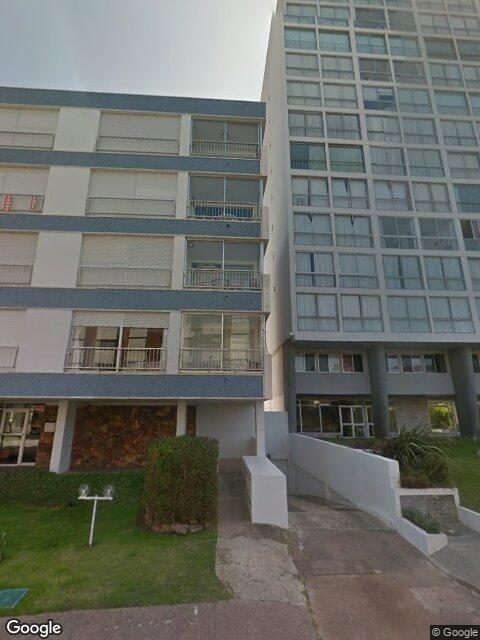 Fachada de Edificio Aquiles — Playa Mansa, Punta del Este
