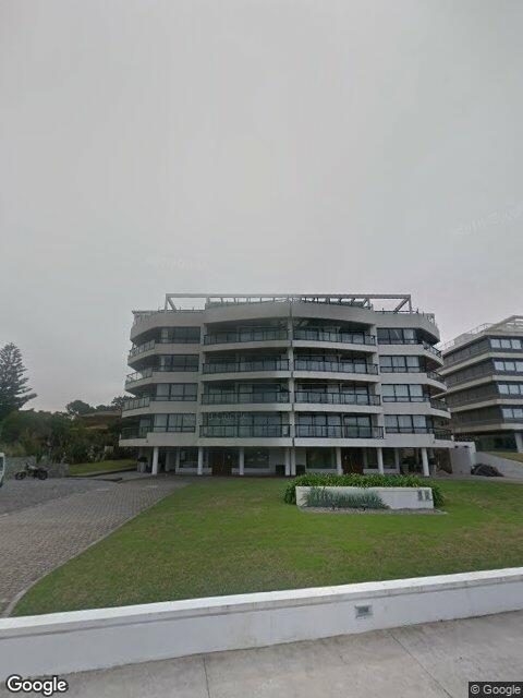Fachada de Edificio Arenas Blancas — Playa Brava, Punta del Este