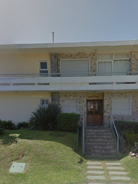 Fachada de Aromo — Playa Mansa, Punta del Este
