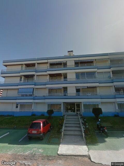 Fachada de Edificio Balares — Aidy Grill, Punta del Este