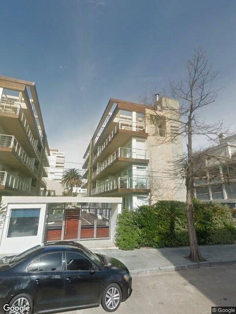 Fachada de Edificio Blue Port — Península, Punta del Este