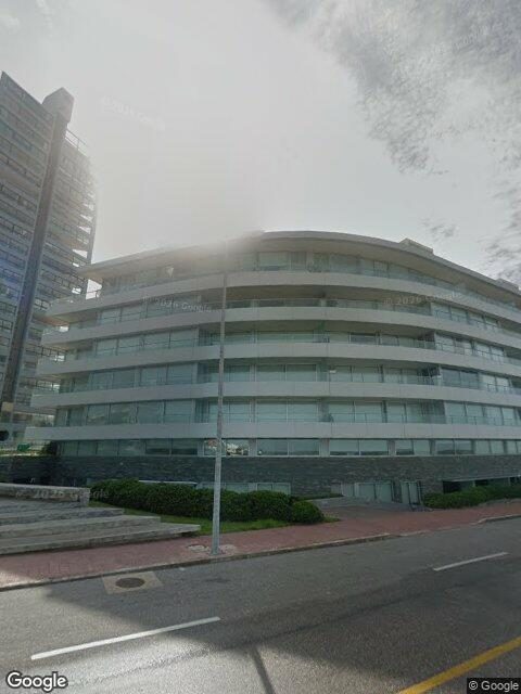 Fachada de Edificio Calypso — Península, Punta del Este