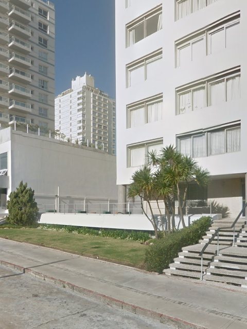 Fachada de Castellamare — Península, Punta del Este