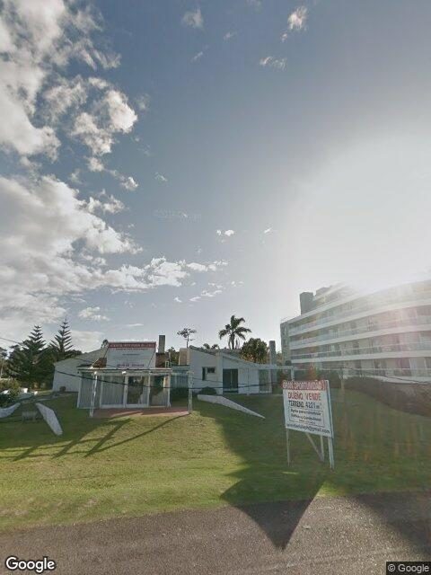 Fachada de Edificio Cruceros — Pinares, Punta del Este