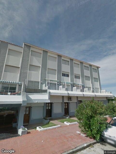 Fachada de Edificio Cuatro Mares — Península, Punta del Este