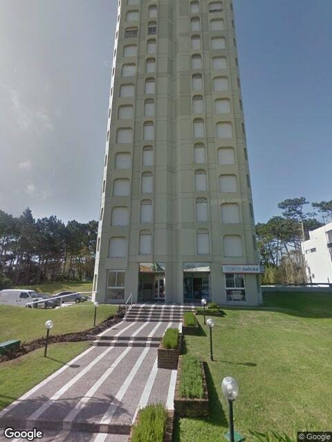 Fachada de Edificio Fontainebleau — Av. Roosevelt, Punta del Este