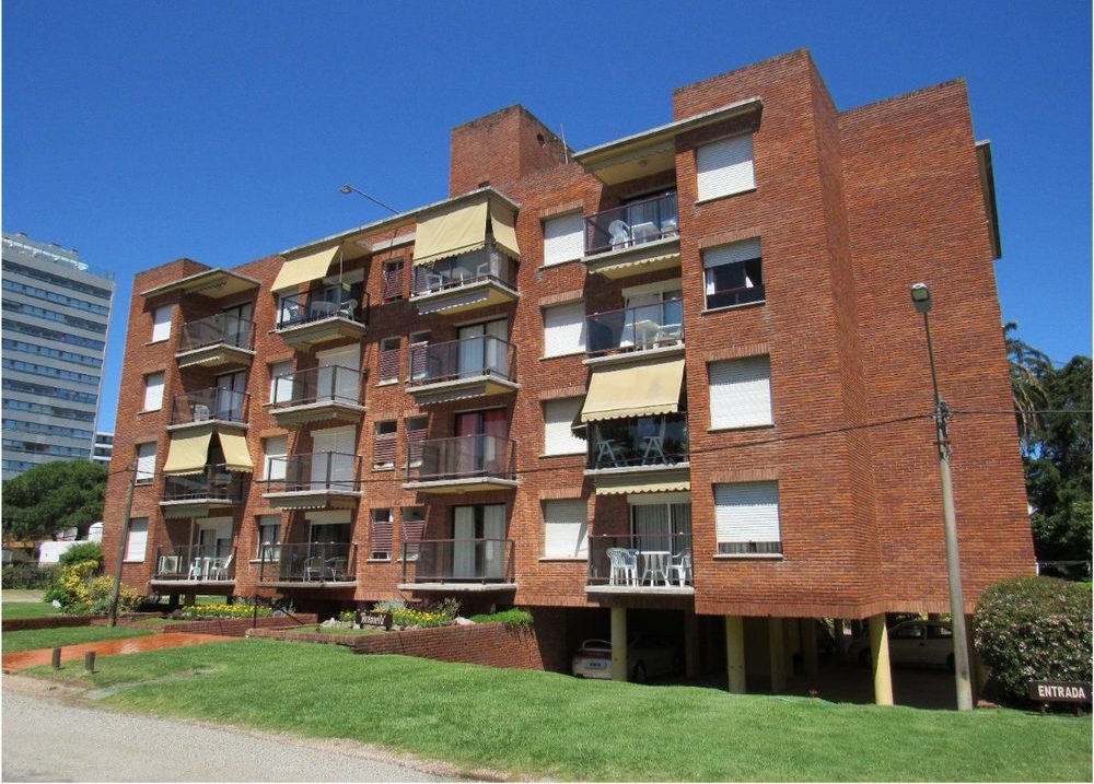Facade of Fontanella — Aidy Grill, Punta del Este