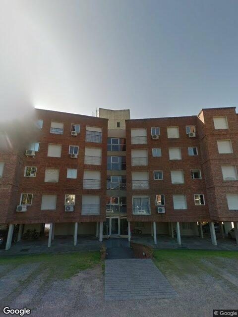 Fachada de Edificio Ibirapita — Aidy Grill, Punta del Este
