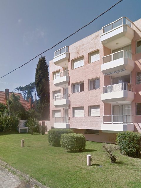 Fachada de Las Olas — Playa Mansa, Punta del Este