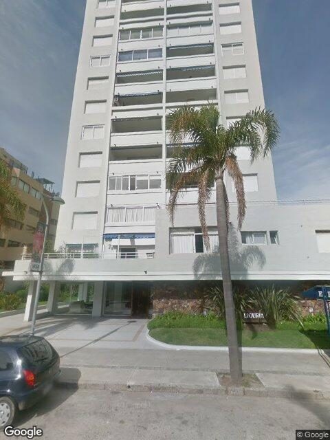 Fachada de Edificio Liguria — Península, Punta del Este