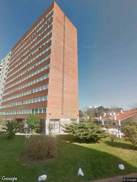 Fachada de Edificio Malvinas — Aidy Grill, Punta del Este