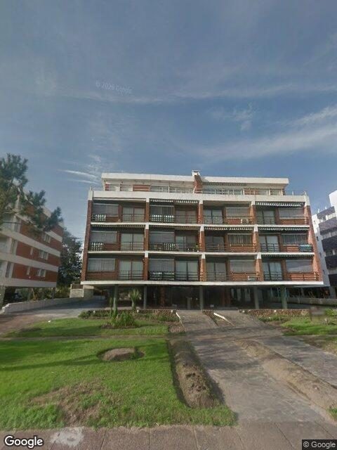 Fachada de Edificio Mansamar — Playa Mansa, Punta del Este