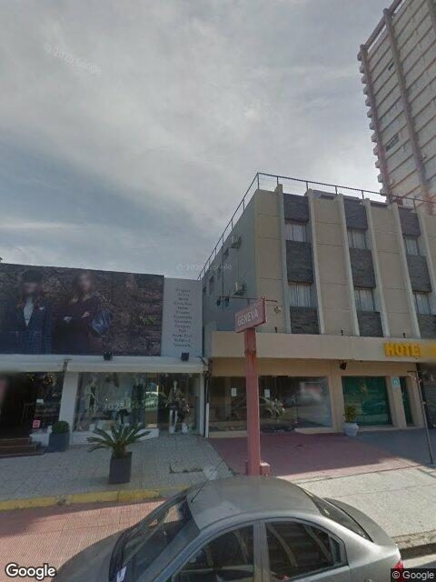 Fachada de Edificio Marbella — Península, Punta del Este