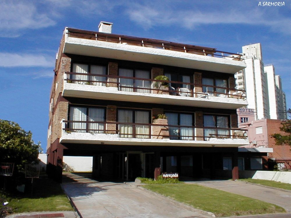 Fachada de Marejada — Playa Brava, Punta del Este