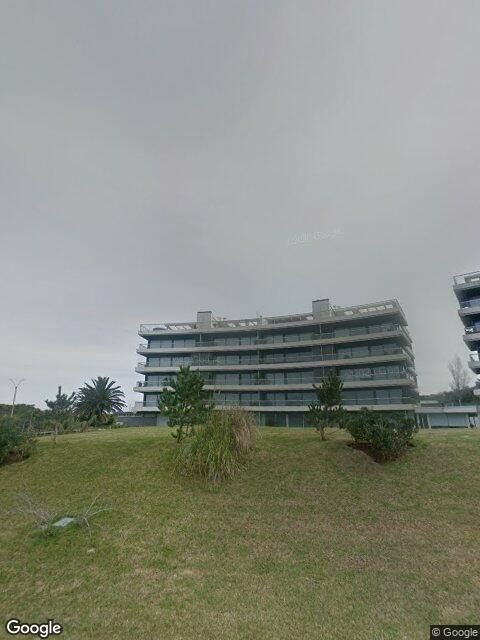 Fachada de Edificio Marigot — Av. Roosevelt, Punta del Este