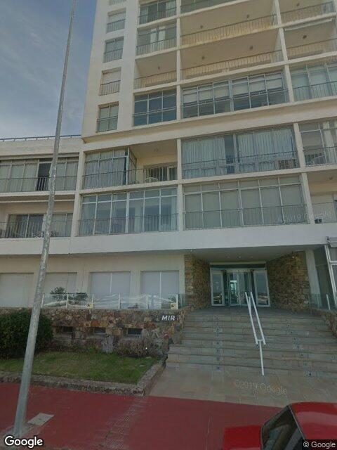 Fachada de Edificio Mir — Península, Punta del Este