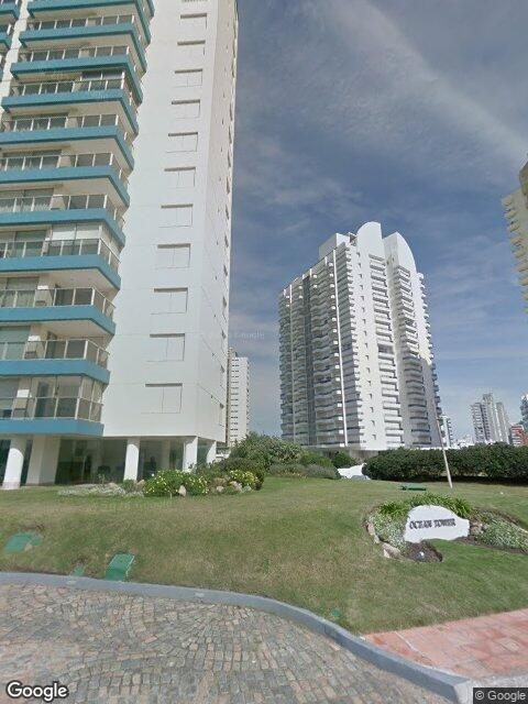 Fachada de Edificio Ocean Tower — Playa Brava, Punta del Este