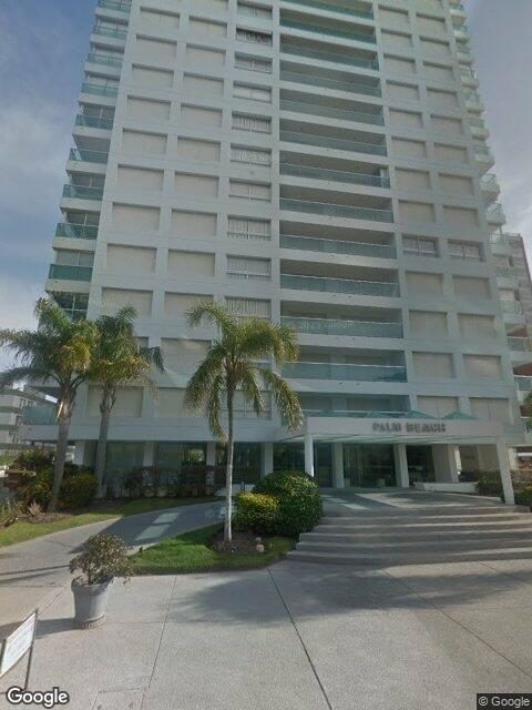 Fachada de Edificio Palm Beach — Playa Mansa, Punta del Este