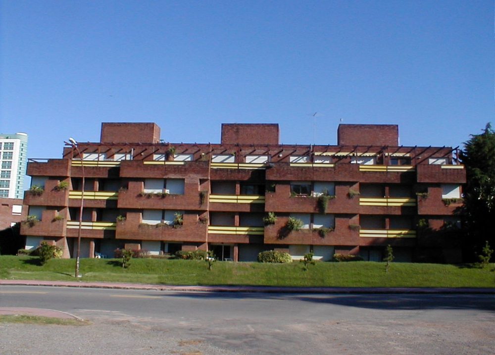 Fachada de Panorama II — Aidy Grill, Punta del Este