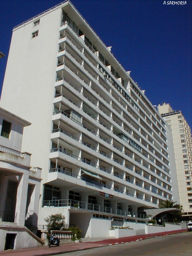 Façade de Peninsula — Península, Punta del Este