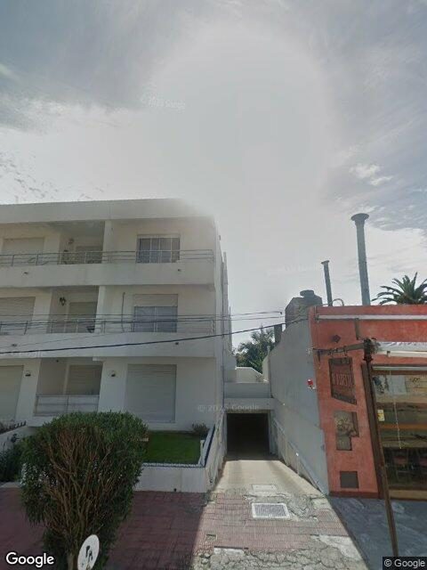 Fachada de Edificio Puerto Alerces — Península, Punta del Este
