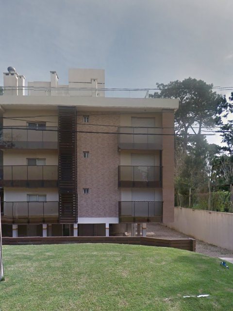 Façade de Quantum — Playa Brava, Punta del Este