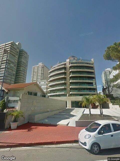 Fachada de Edificio Quay — Puerto, Punta del Este