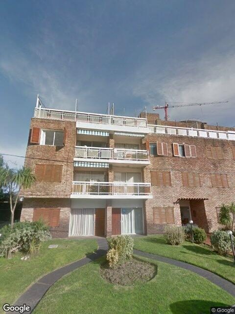 Fachada de Edificio Salto Grande — Aidy Grill, Punta del Este