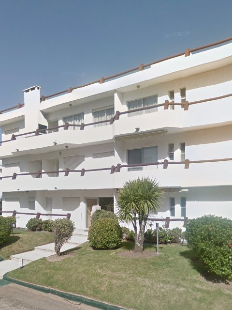 Façade de Sunrise Residence — Aidy Grill, Punta del Este