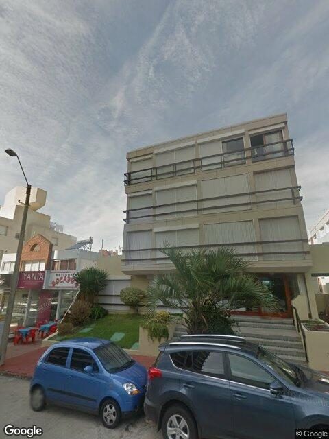 Fachada de Edificio Via Venetto — Península, Punta del Este