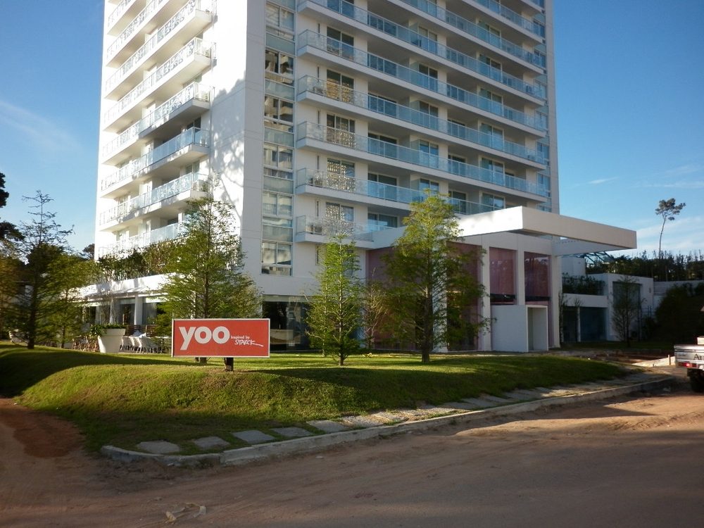 Facade of YOO — Av. Roosevelt, Punta del Este