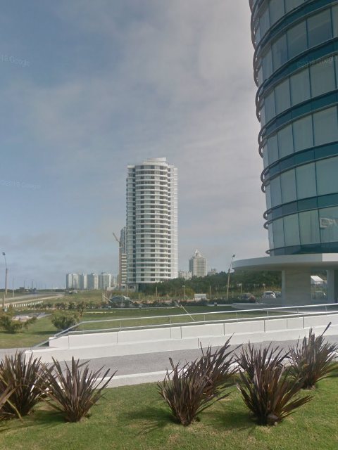 Façade de Le Parc IV — Playa Brava, Punta del Este