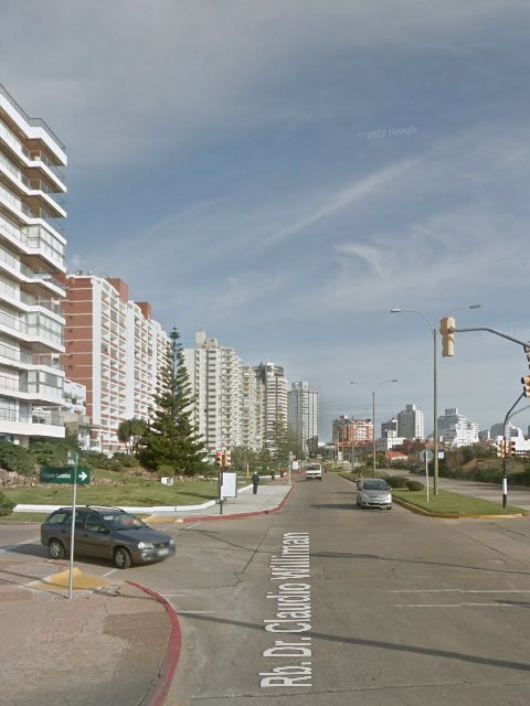 Façade de More Atlántico Torre 1 — Av. Roosevelt, Punta del Este
