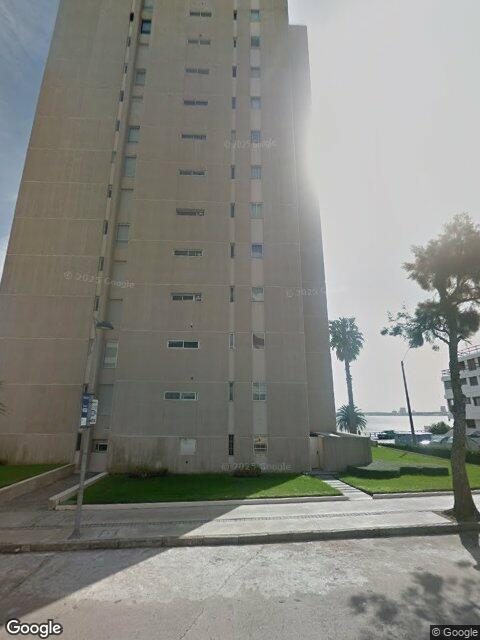 Fachada de Paz marina — Puerto, Punta del Este