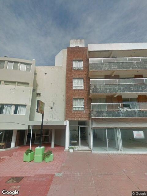 Fachada de Puerto Caracol — Península, Punta del Este