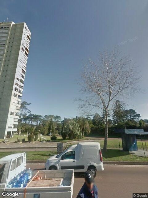 Fachada de Roosevelt Center — Av. Roosevelt, Punta del Este