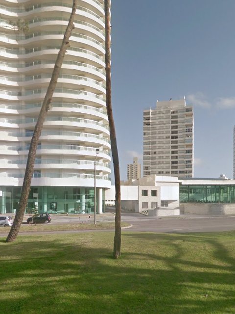 Façade de St.Moritz — Playa Mansa, Punta del Este