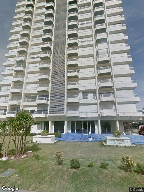 Fachada de Torre Marina I — Playa Brava, Punta del Este