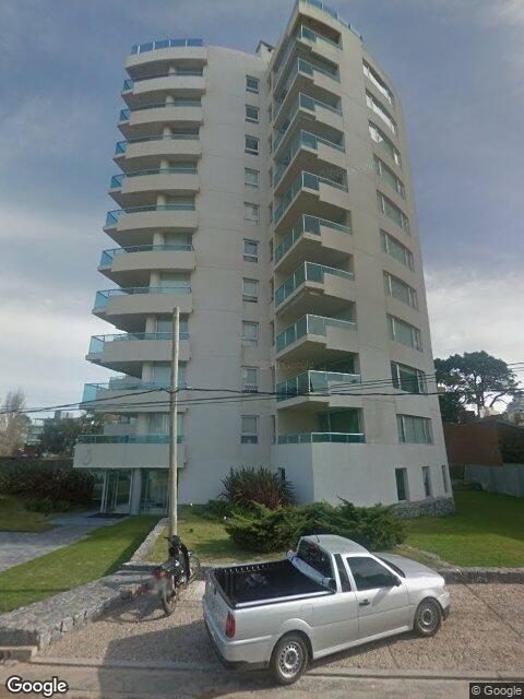 Fachada de Torre Ô — Playa Brava, Punta del Este