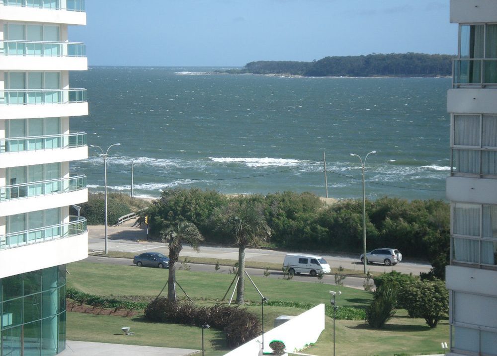Facade of Wilson — Playa Mansa, Punta del Este