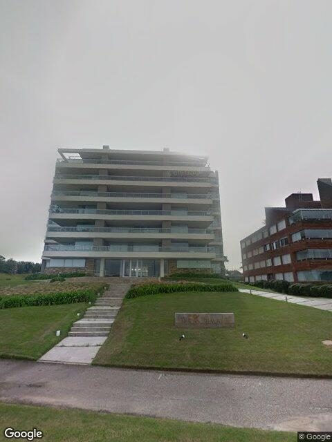 Fachada de Villa Brava 2 — Playa Brava, Punta del Este