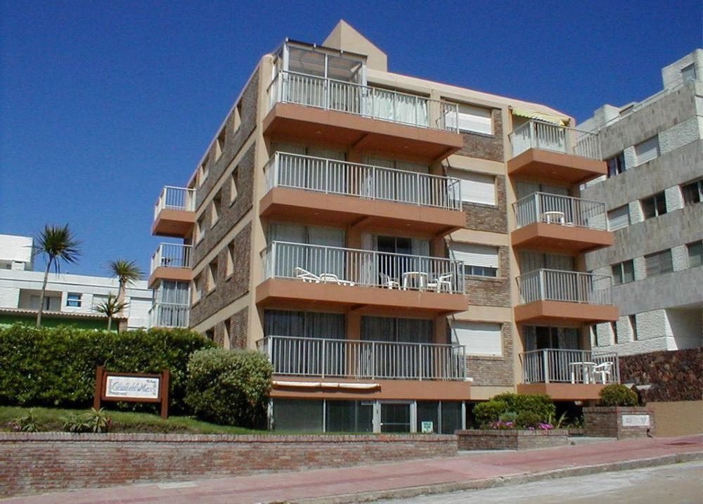 Building Club del Mar — photo 1