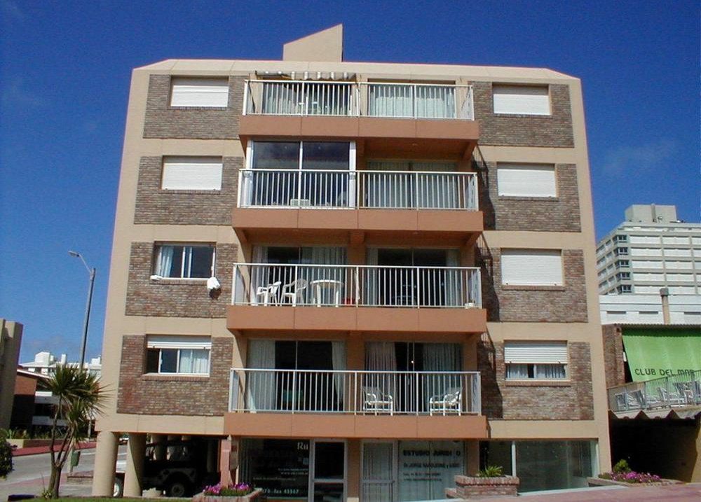 Building Club del Mar — photo 2