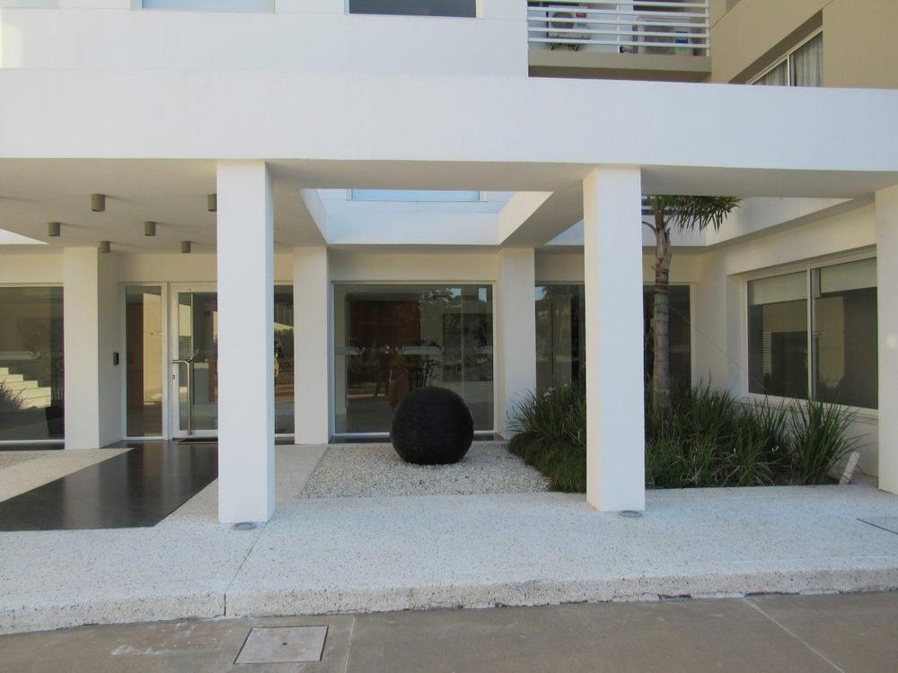 Building Cruceros — photo 2