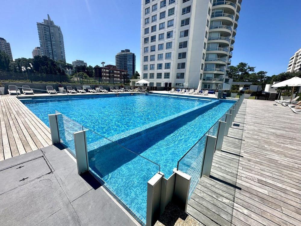 Building Ocean Drive — photo 4