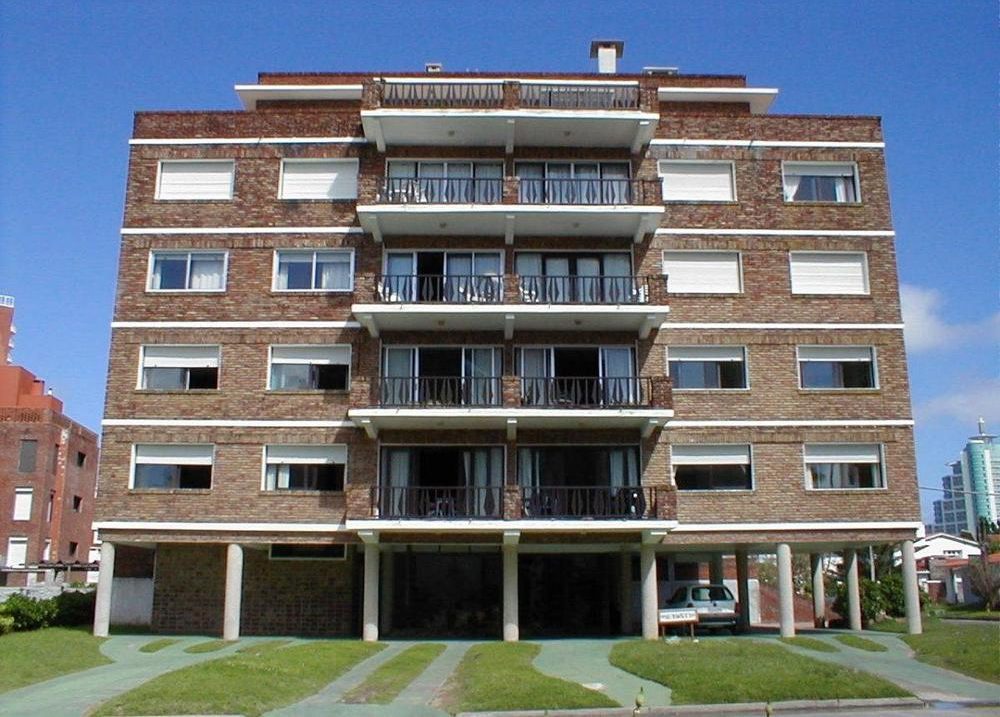 Building Seventy — photo 1